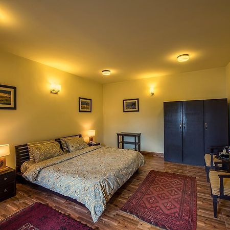 Hotel Arcadian Blue Pines Murree Exterior foto