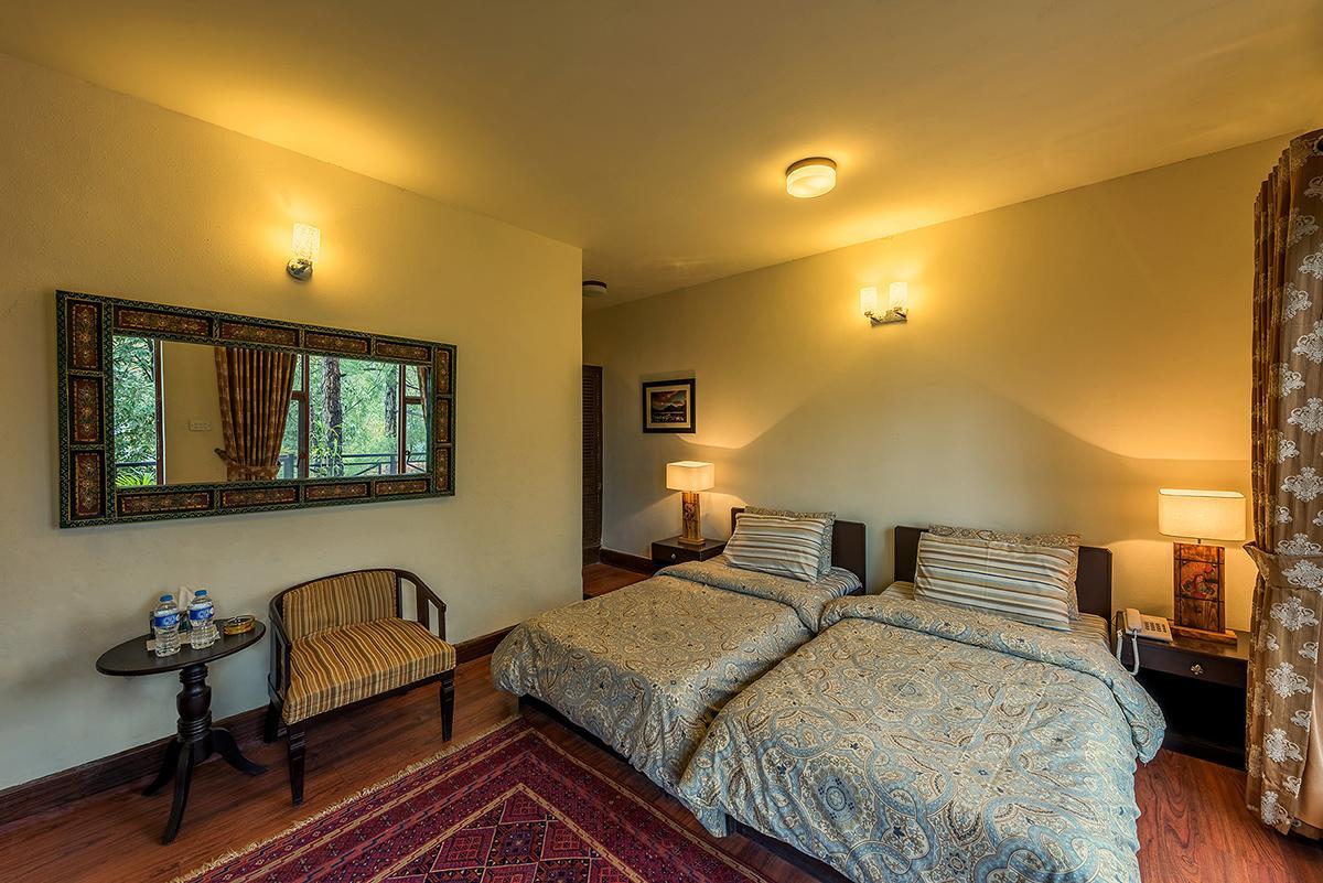Hotel Arcadian Blue Pines Murree Exterior foto