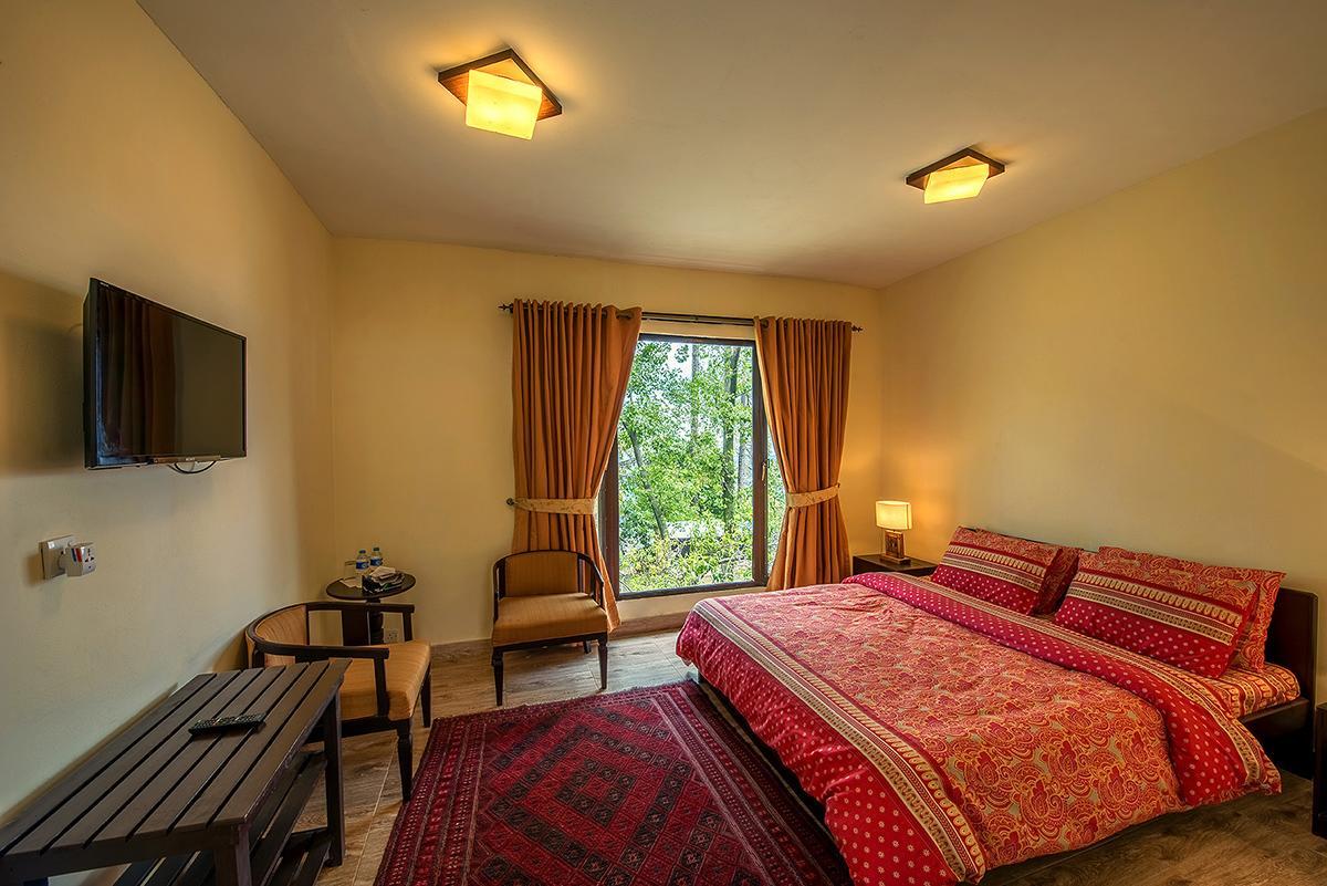 Hotel Arcadian Blue Pines Murree Exterior foto