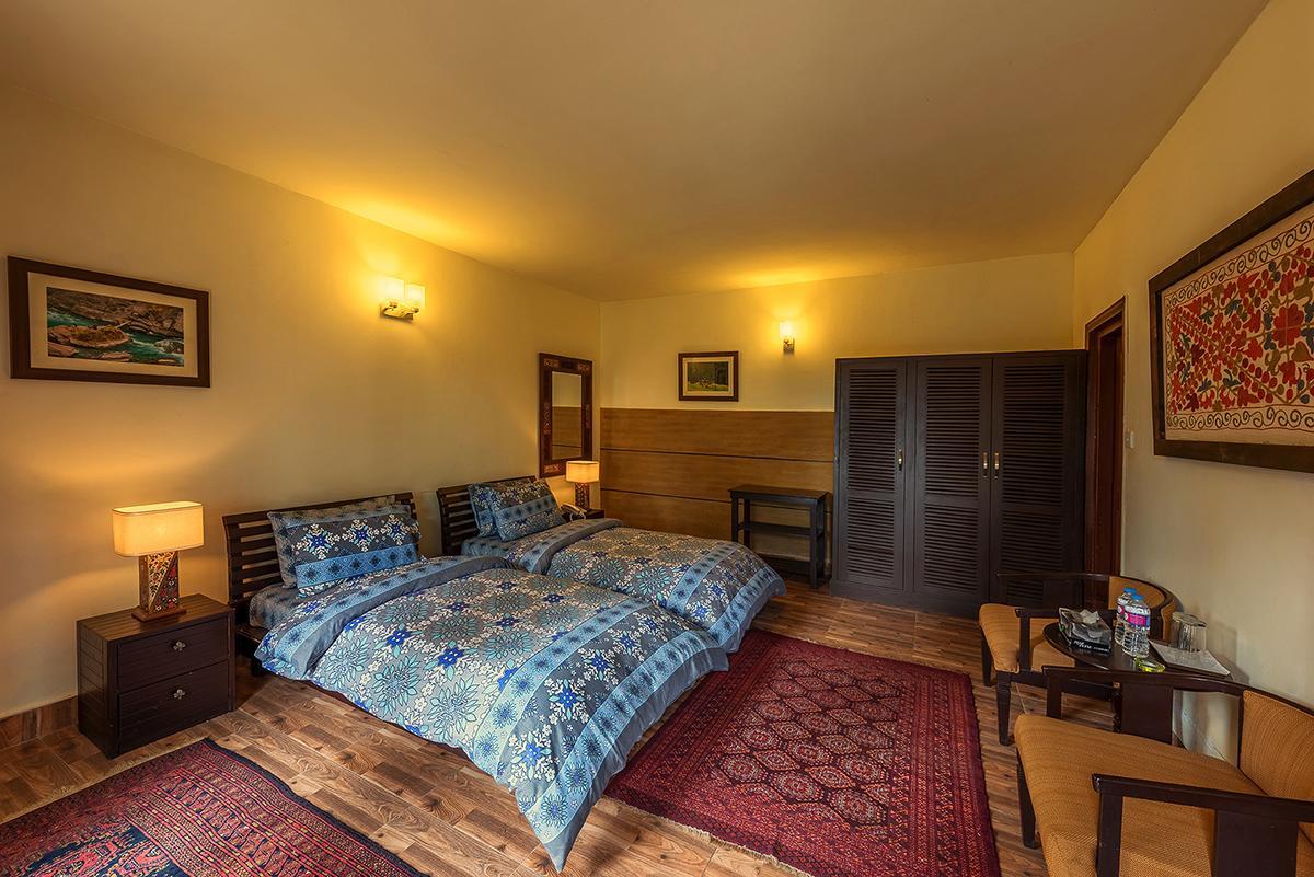 Hotel Arcadian Blue Pines Murree Exterior foto